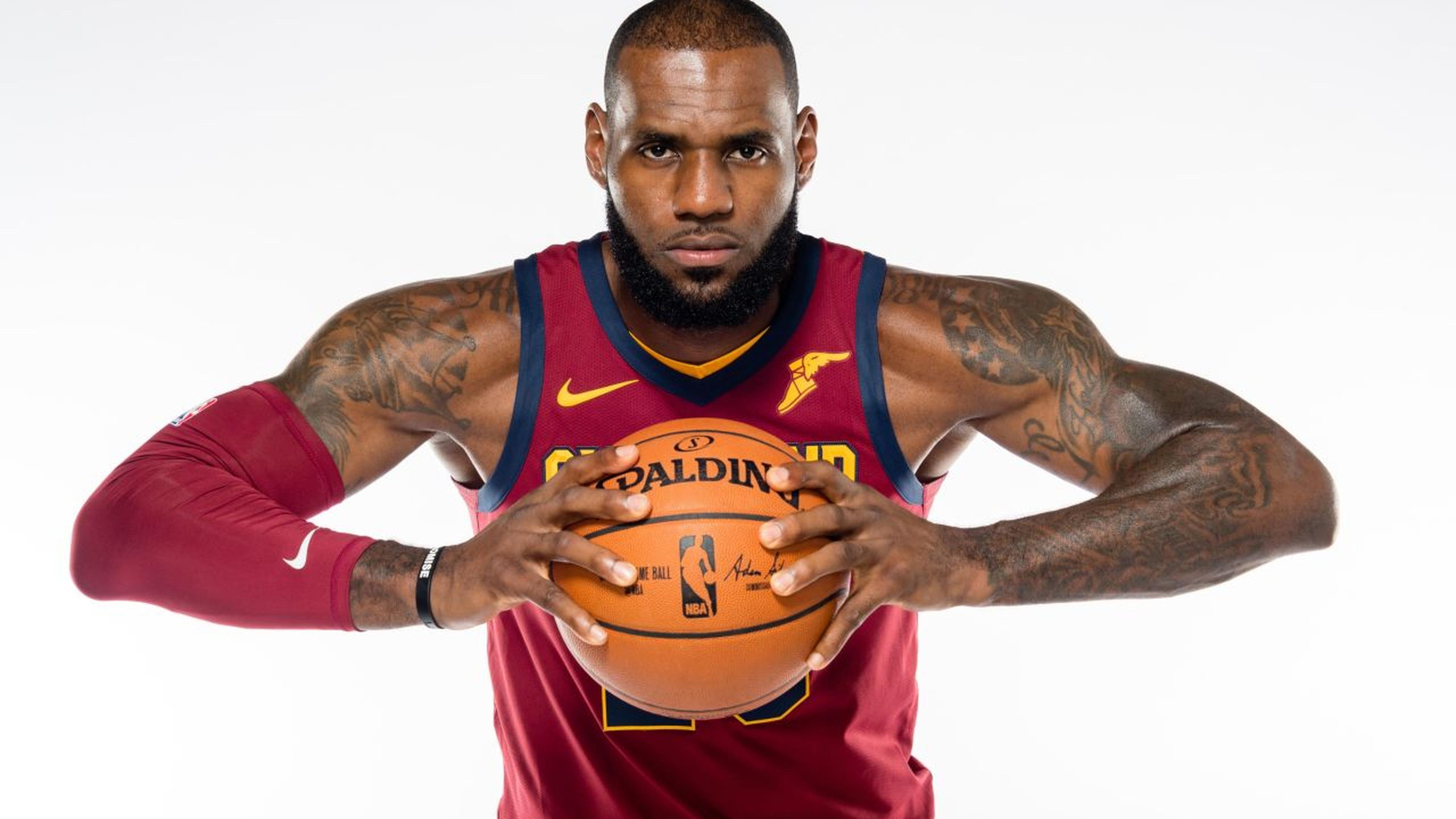 Lebron james depasse outlet jordan